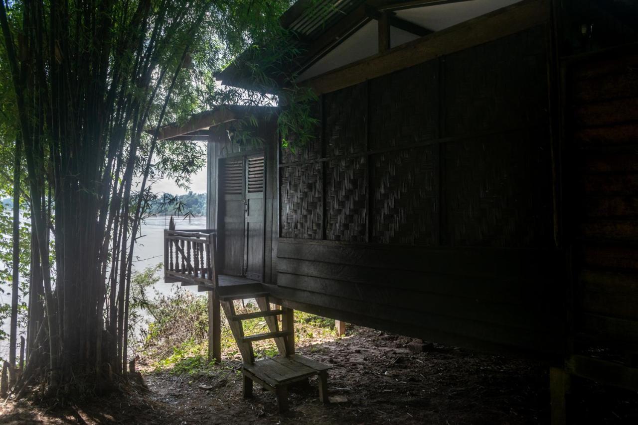 Pomelo Restaurant And Guesthouse - Fishermen & Tammarine Cottages Riverfront - Experience Nature, Culture And Adventure & Tailor-Made Tour Ban Khon Ngoại thất bức ảnh